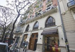 Quién se mueve por Sorní, la calle donde se ubican algunos de los edificios más bellos de Valencia