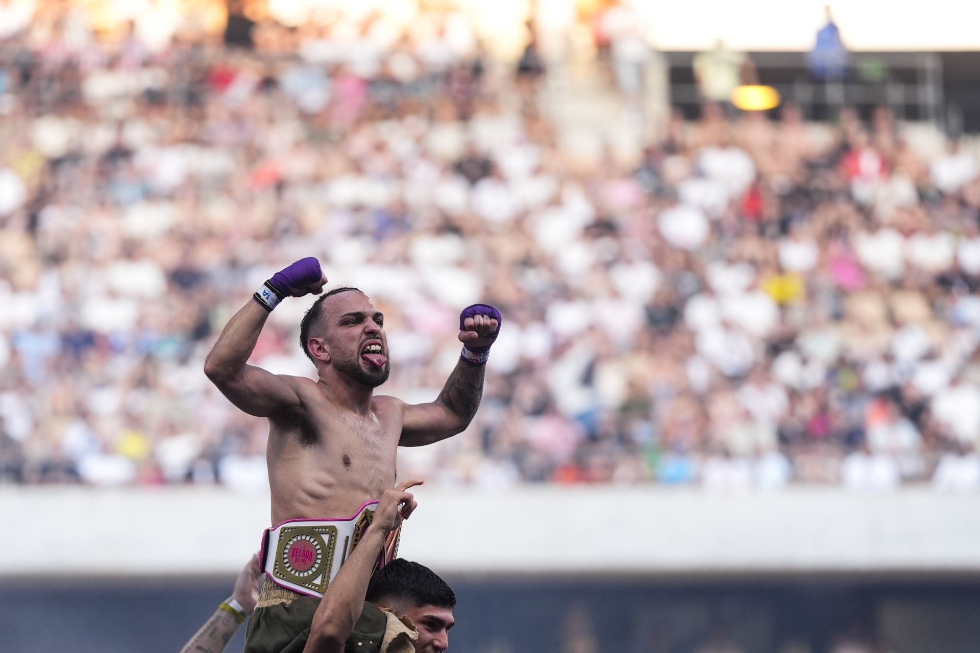 Fotos: Ibai Llanos conquista La Cartuja con La Velada del Año 5 y bate récords históricos en Twitch