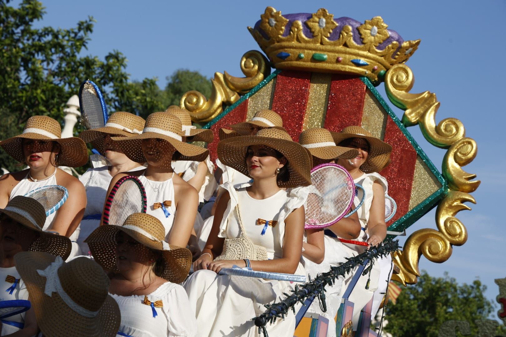 Fotos | La Batalla de Flores pone el broche de oro a la Feria de Julio de Valencia