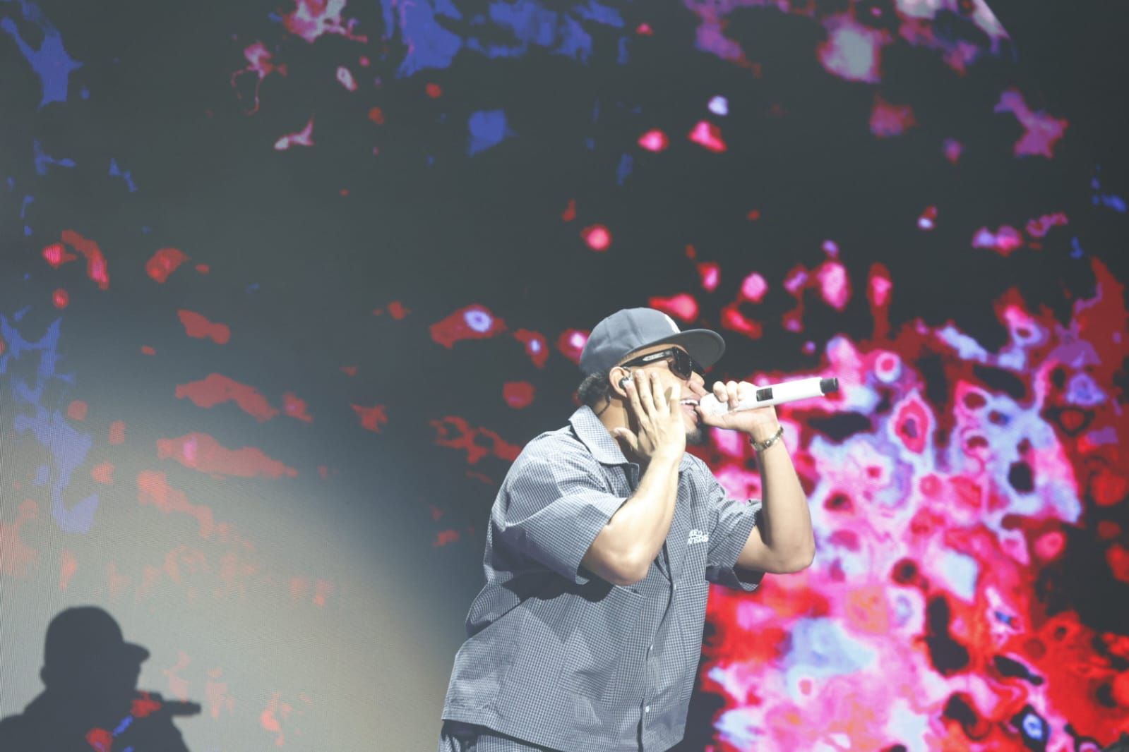 Myke Towers revoluciona Valencia con su concierto