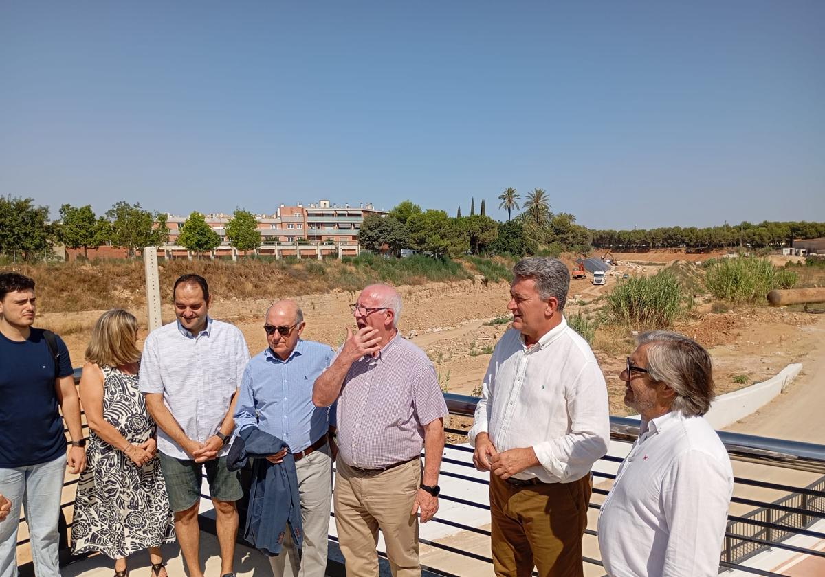 Martínez Mus en su visita a Paiporta.