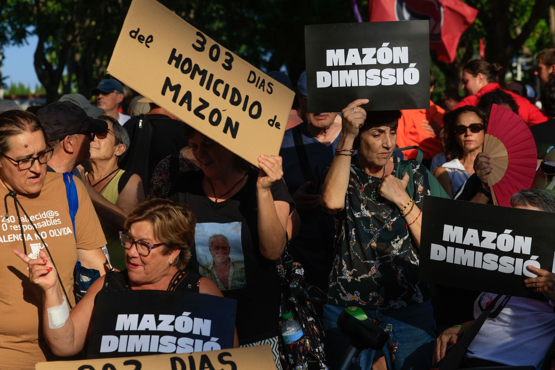FOTOS | Novena manifestación contra Mazón por la gestión de la dana