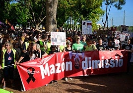 Pancarta cabecera de la manifestación en Catarroja.