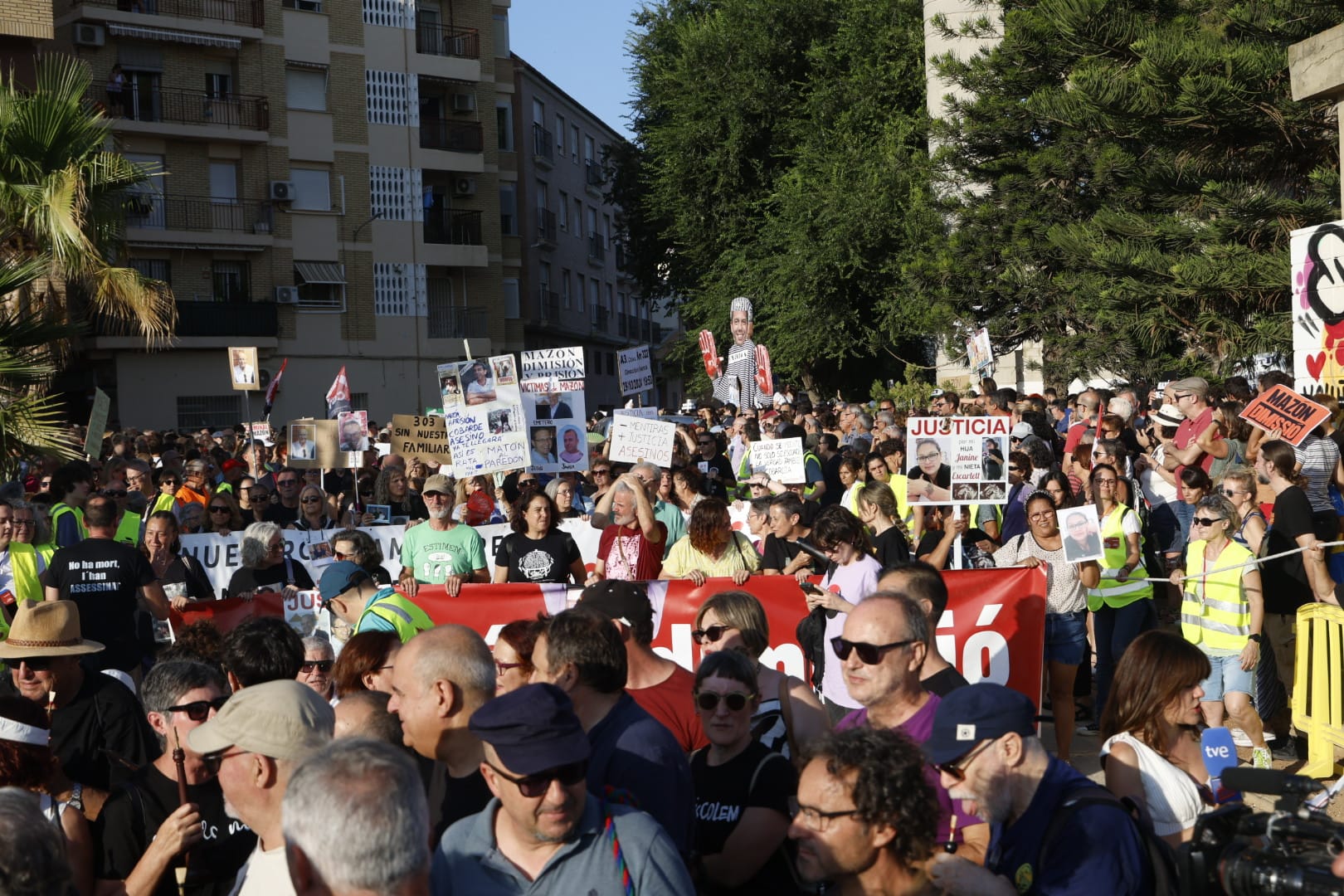 FOTOS | Novena manifestación contra Mazón por la gestión de la dana