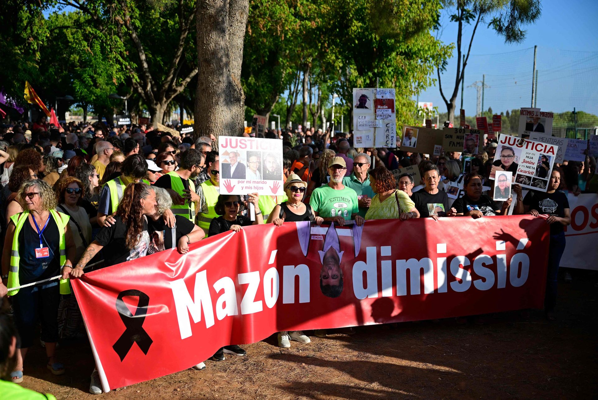 FOTOS | Novena manifestación contra Mazón por la gestión de la dana