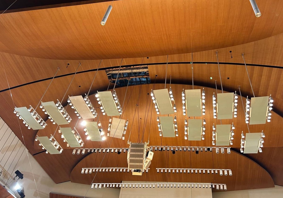 Zona del Palau de la Música donde se han desprendido los paneles.