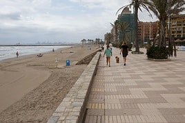 El tramo de litoral de Port Saplaya que estaba cerrado al baño.