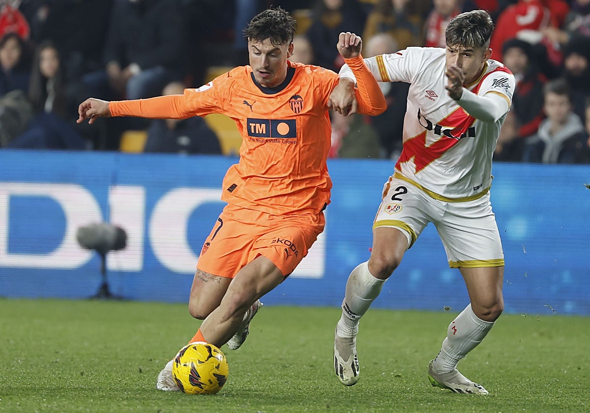 Sergi Canós no entra en los planes de Corberán para esta temporada.