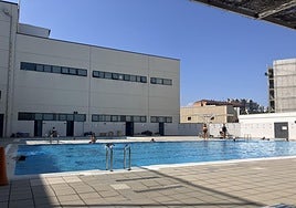 Piscina descubierta del Polideportivo de Benimaclet
