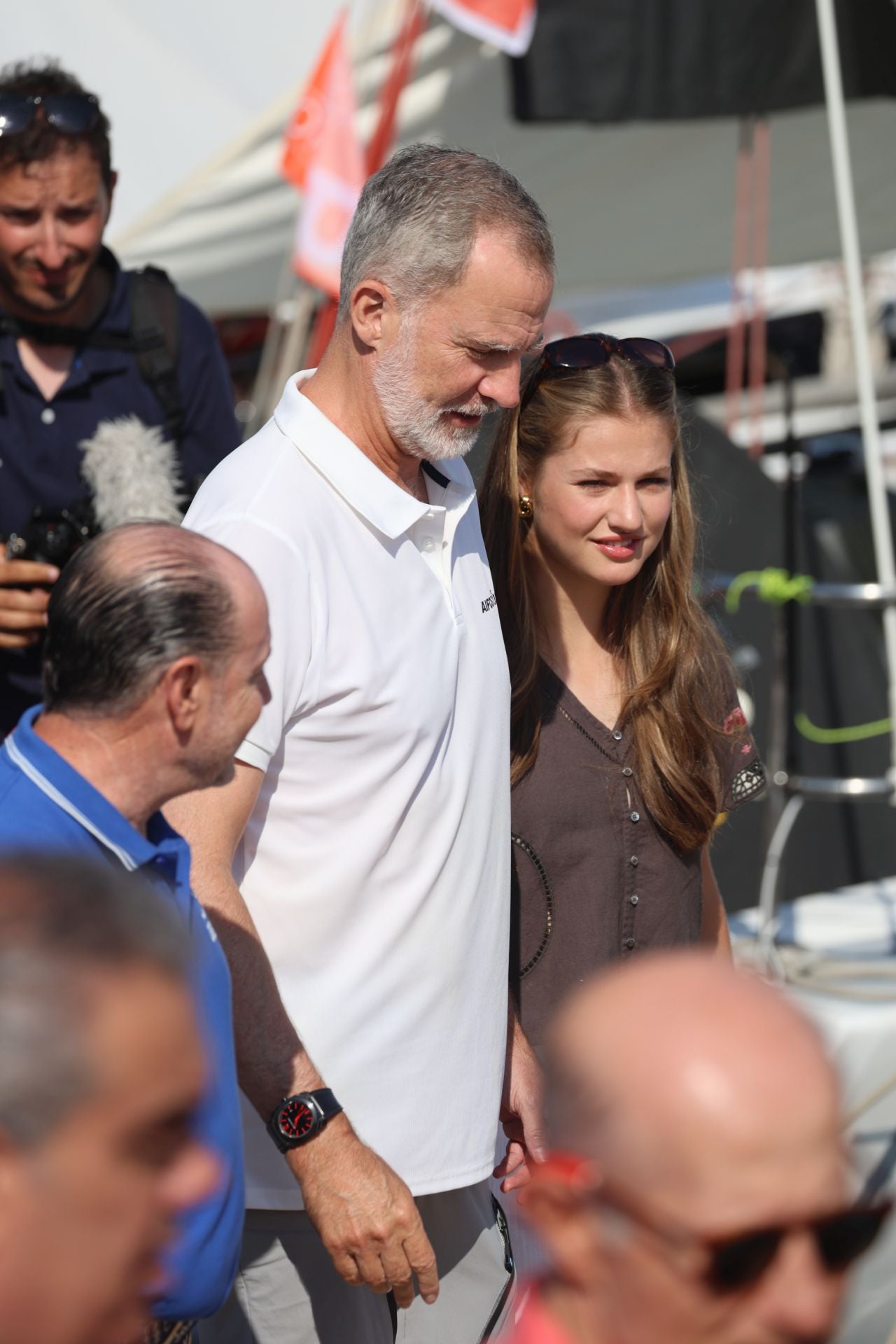 La princesa Leonor acompaña al rey Felipe VI al club náutico de Palma
