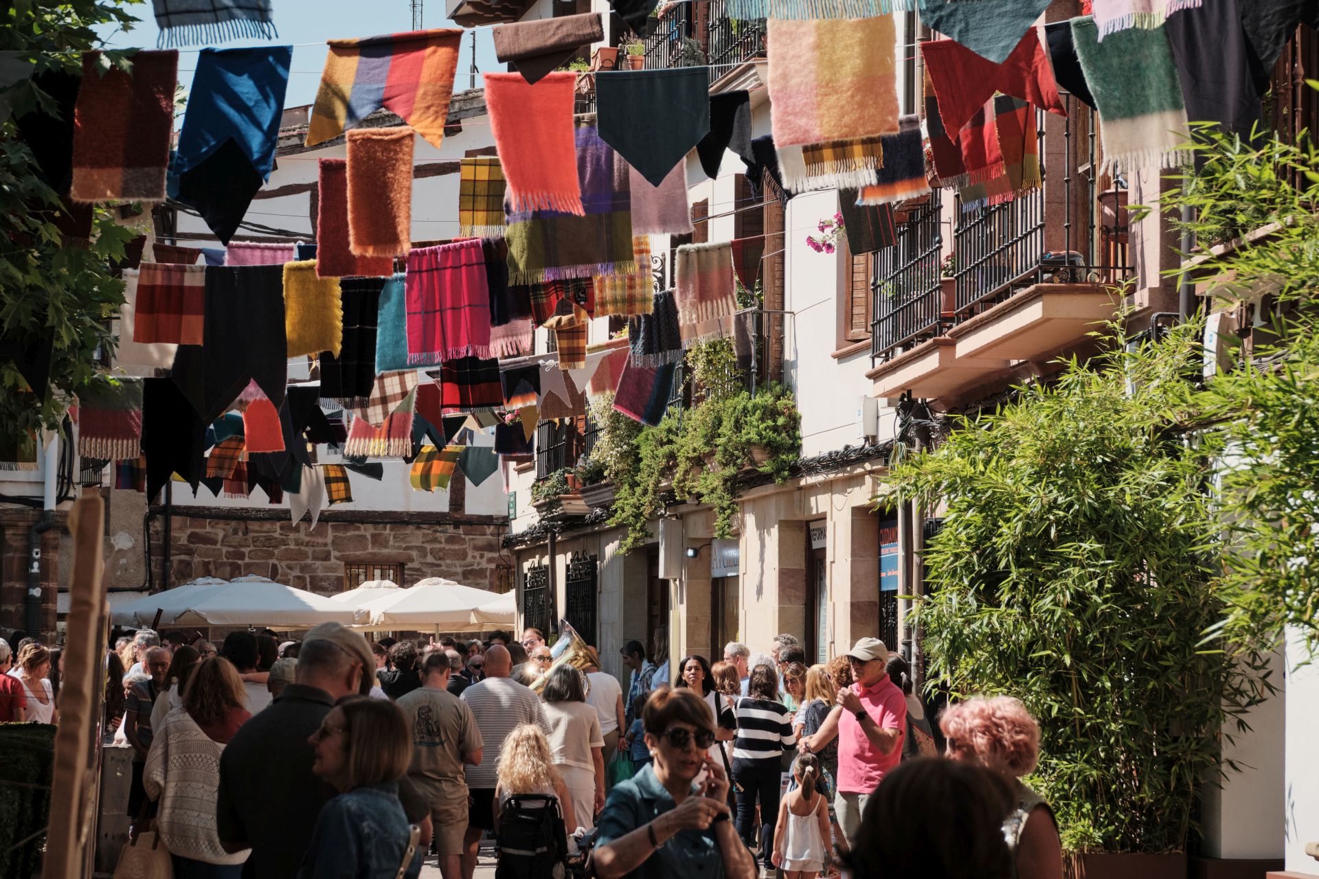 La paella más solidaria con la zona cero se cocina a 600 kilómetros de Valencia