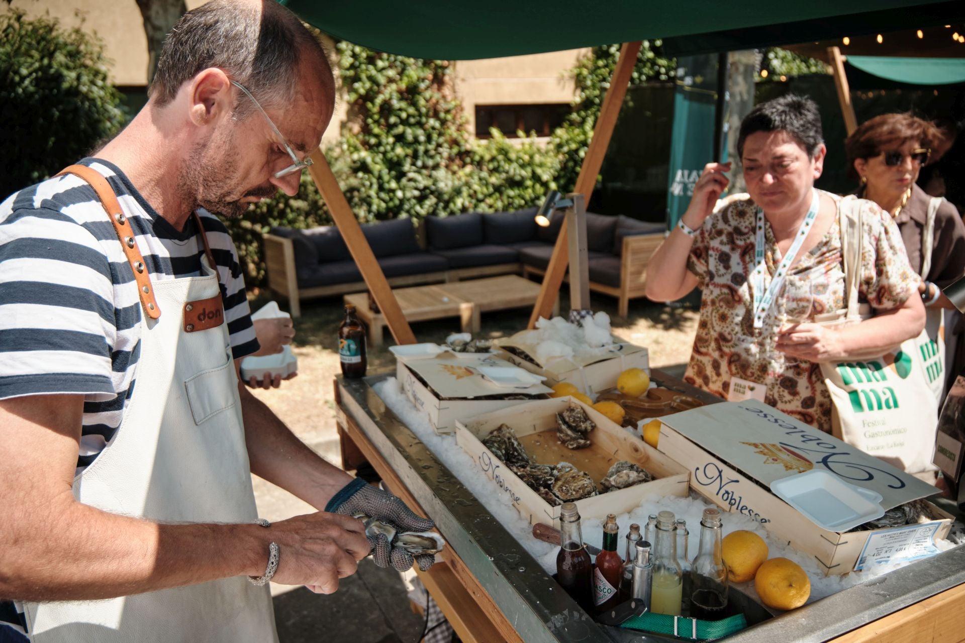 La paella más solidaria con la zona cero se cocina a 600 kilómetros de Valencia