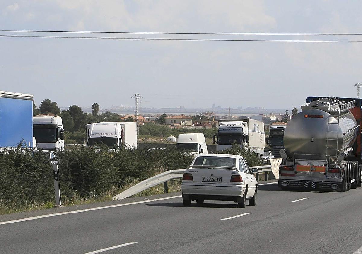 Autovía A-7 a su paso por Picassent.