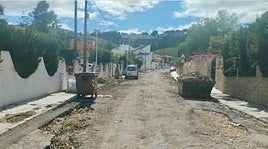 Estado de una de las calles en Chiva.