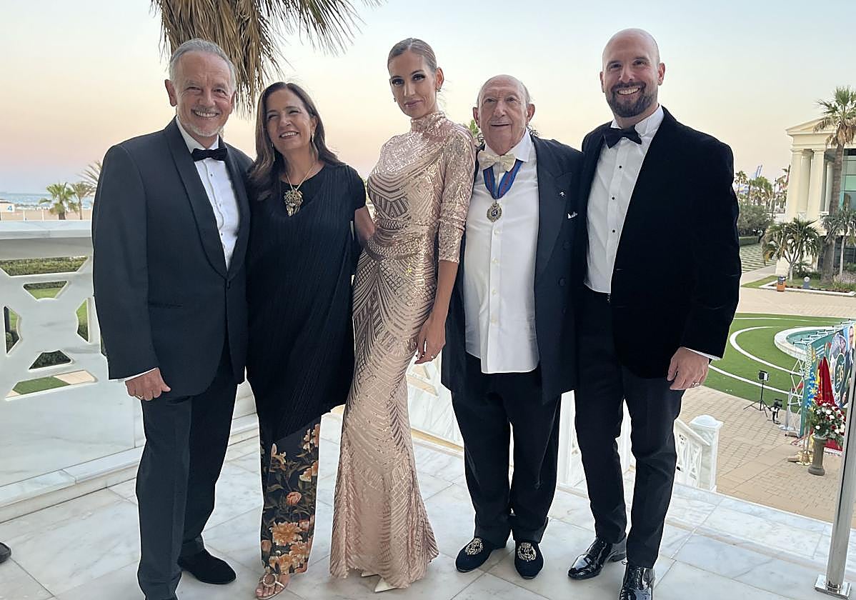 Vicente Gracia, Mónica Patricia Jareño, Egle Krenceviciute, Francis Montesinos y Josue Vergara.