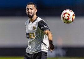 Hamza Bellari, con el Valencia Mestalla.