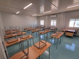 Interior de las aulas prefabricadas en el IES Berenguer Dalmau de Catarroja.