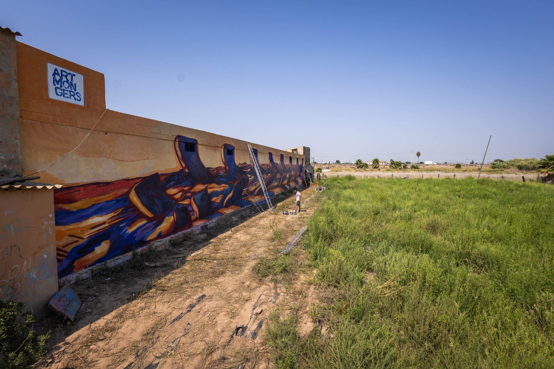 Fotos: Los murales son la nueva decoración de la Huerta de Valencia