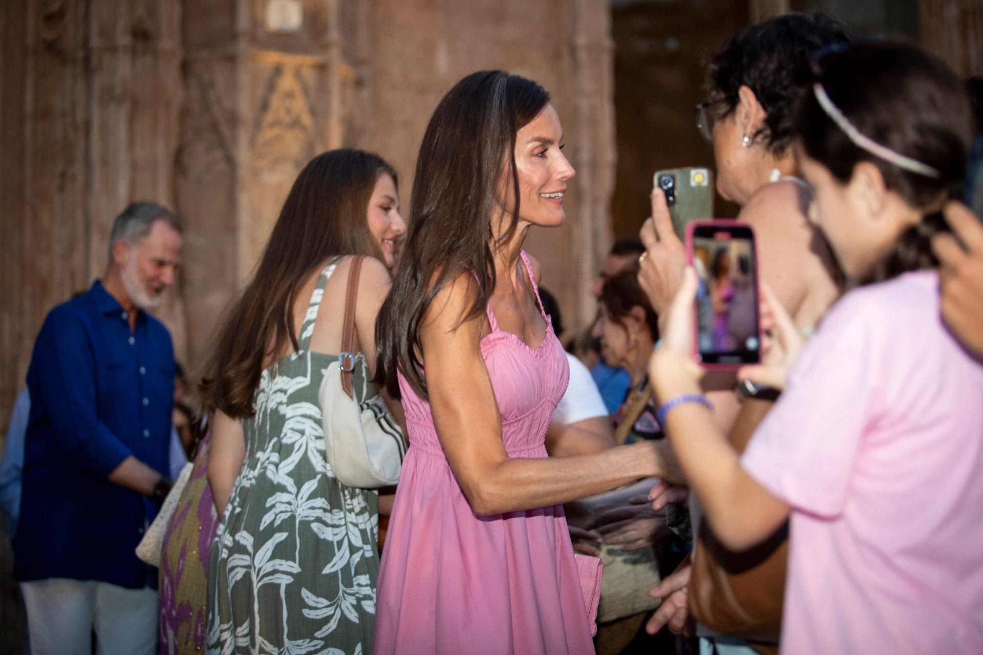 La reina Letizia deslumbra en su último día en Mallorca