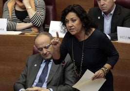 Carmen Ninet, en su etapa de diputada en Les Corts.