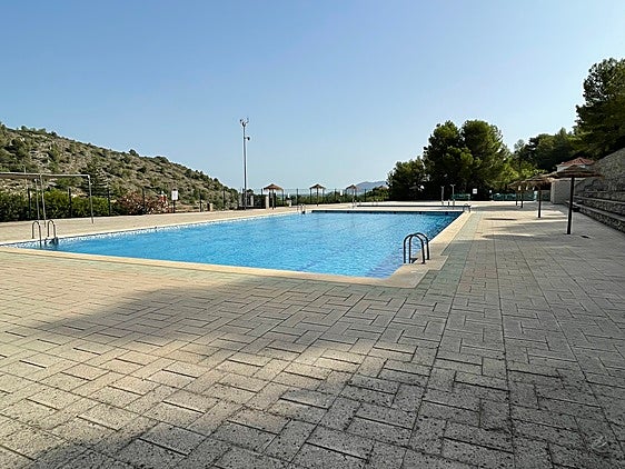 Favara se queda sin piscina en pleno verano