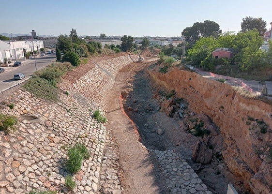 Trabajos en el barranco de l'Horteta.