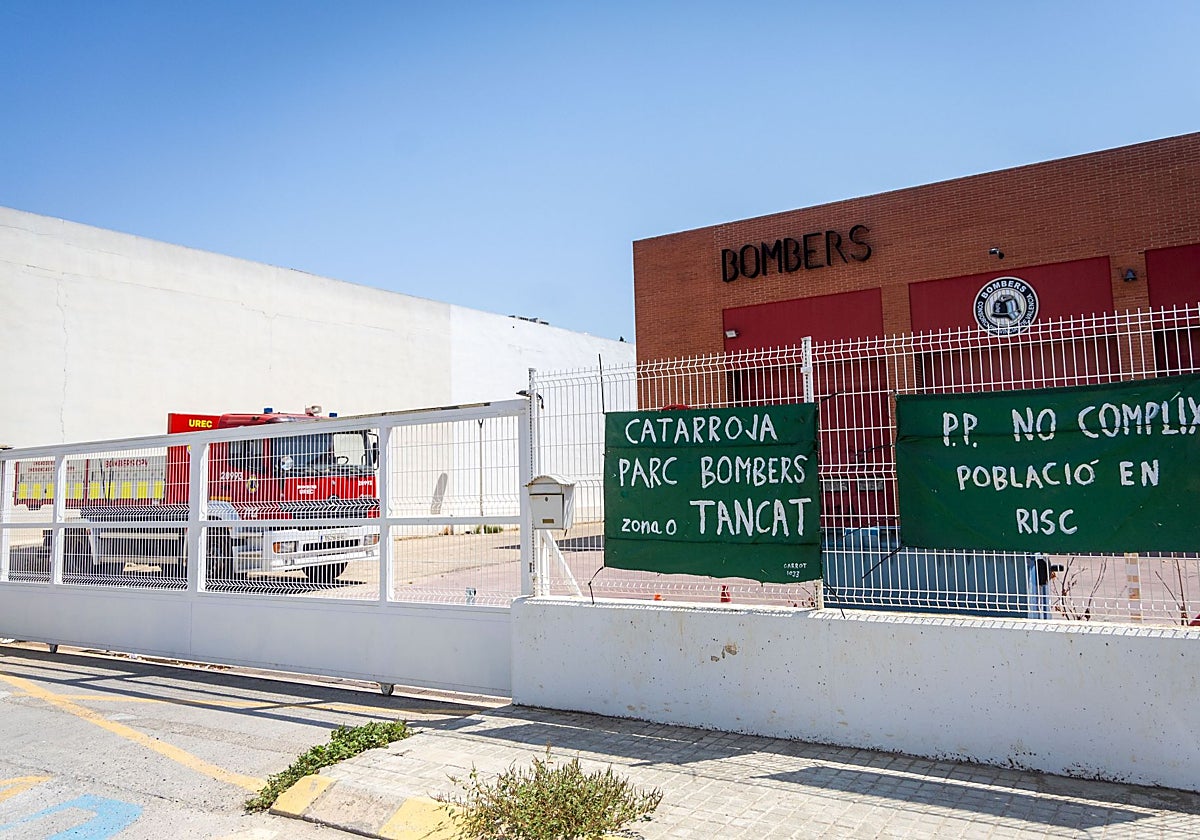 Parque de Bomberos de Catarroja cerrado por la 'huelga de celo'