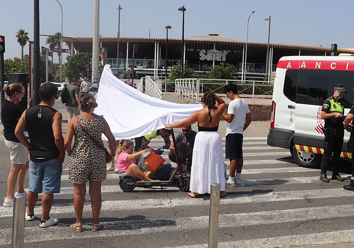 El joven herido tras un accidente de patinete junto a la Ciudad de las Artes y las Ciencias de Valencia.