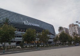 La fachada del Roig Arena, con el logo de su nombre.