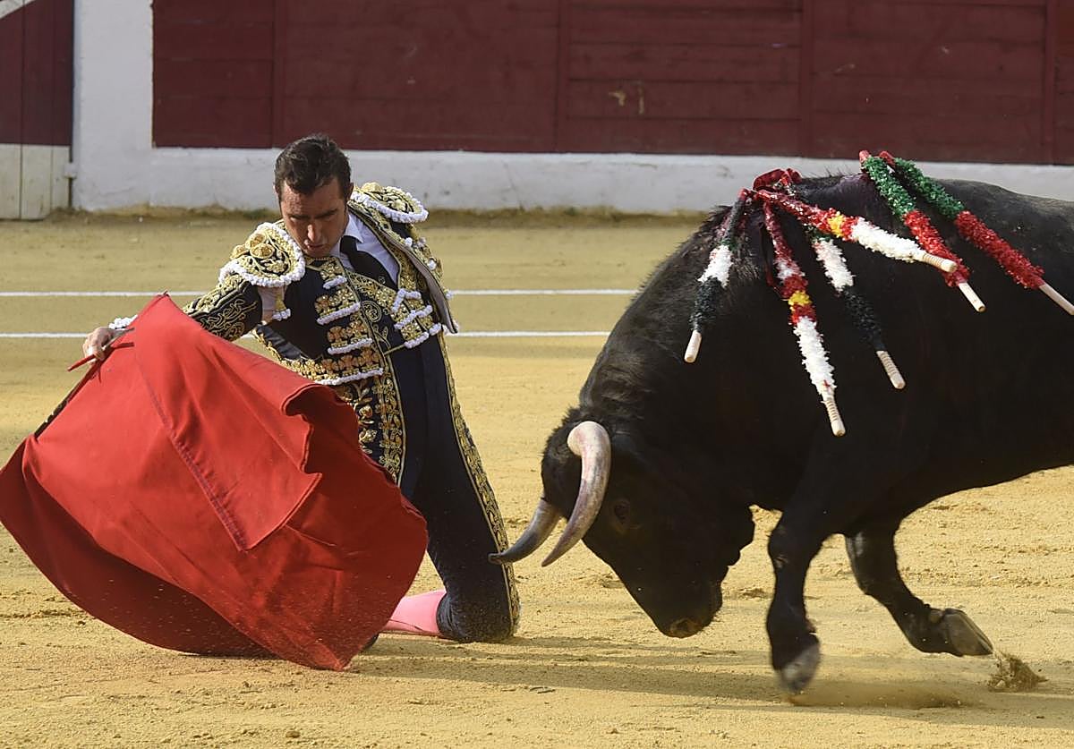 El diestro David Fandila 'El Fandi' en el festejo taurino de la feria de San Lorenzo en Huesca.