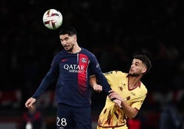 Soler, en un partido con el PSG.
