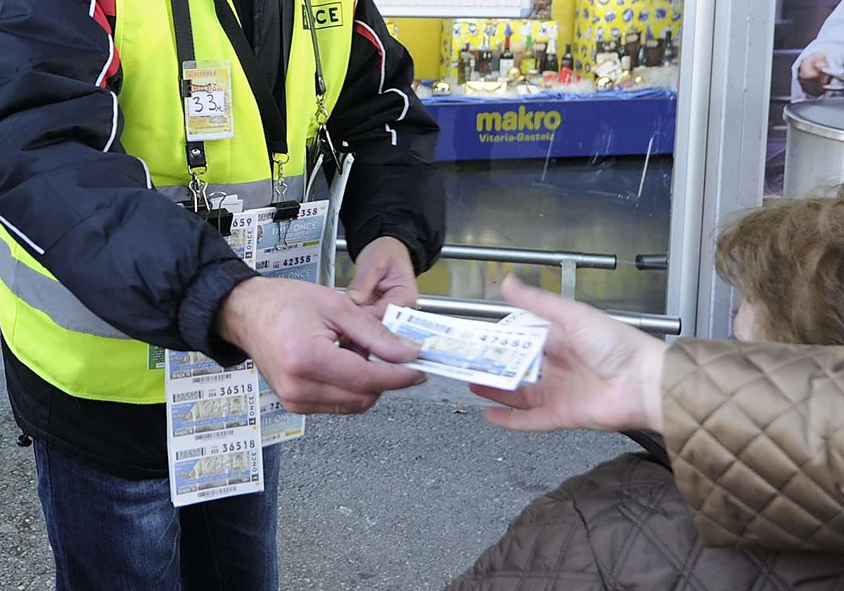 Venta de cupones de la ONCE. Imagen de archivo.