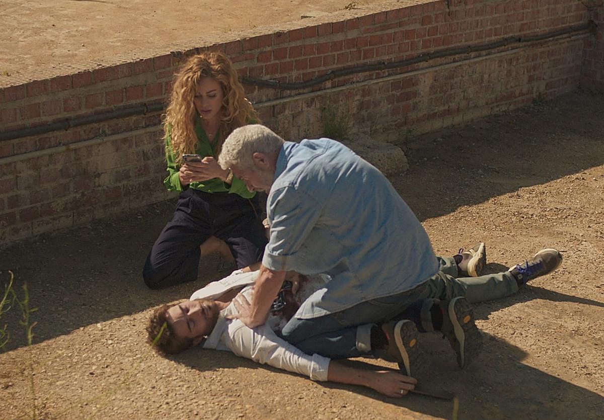 Avance 'La encrucijada': El disparo contra César trae consecuencias imprevisibles (capítulo 15 y 16, jueves 14 de agosto)