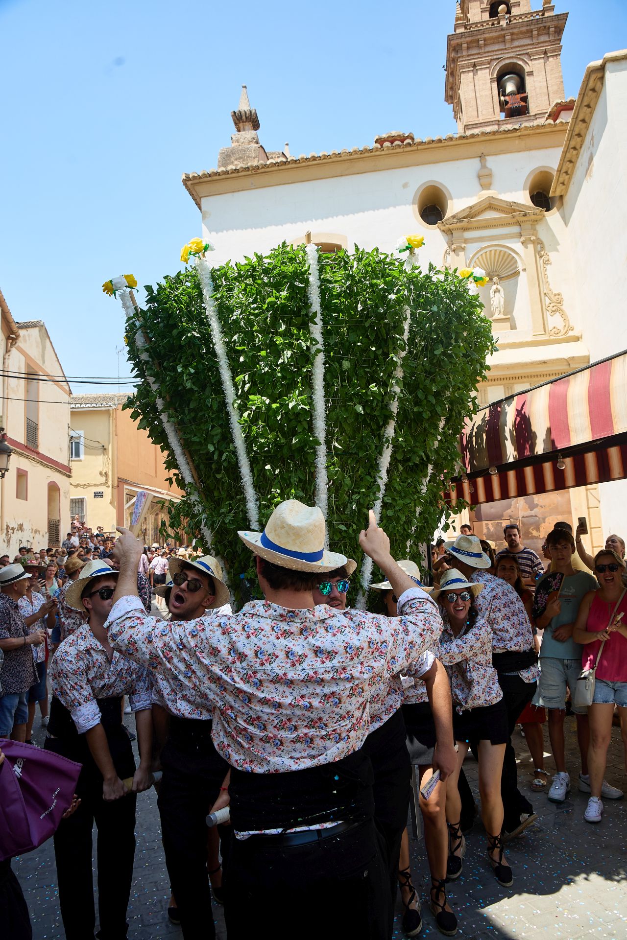 Color, calor, música y &#039;alfàbegues&#039; en Bétera