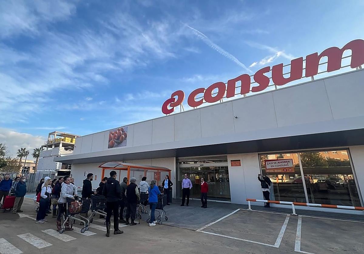 Un supermercado de Consum.