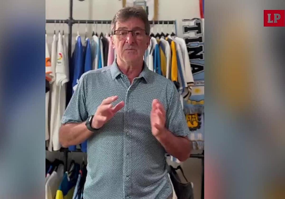 Kempes: «El Valencia ha de luchar por algo positivo, no para salvarse del descenso»