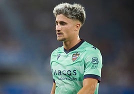 Iván Romero, con el Levante.