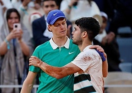 Sinner y Alcaraz en la final de Roland Garros.