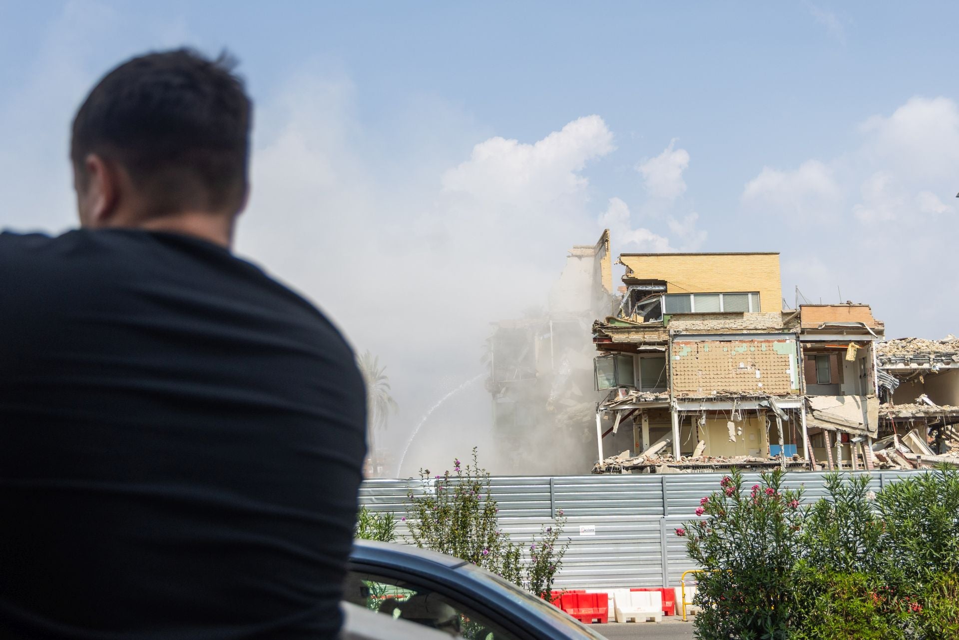 FOTOS | Derribo del edificio de maternidad de la antigua Fe