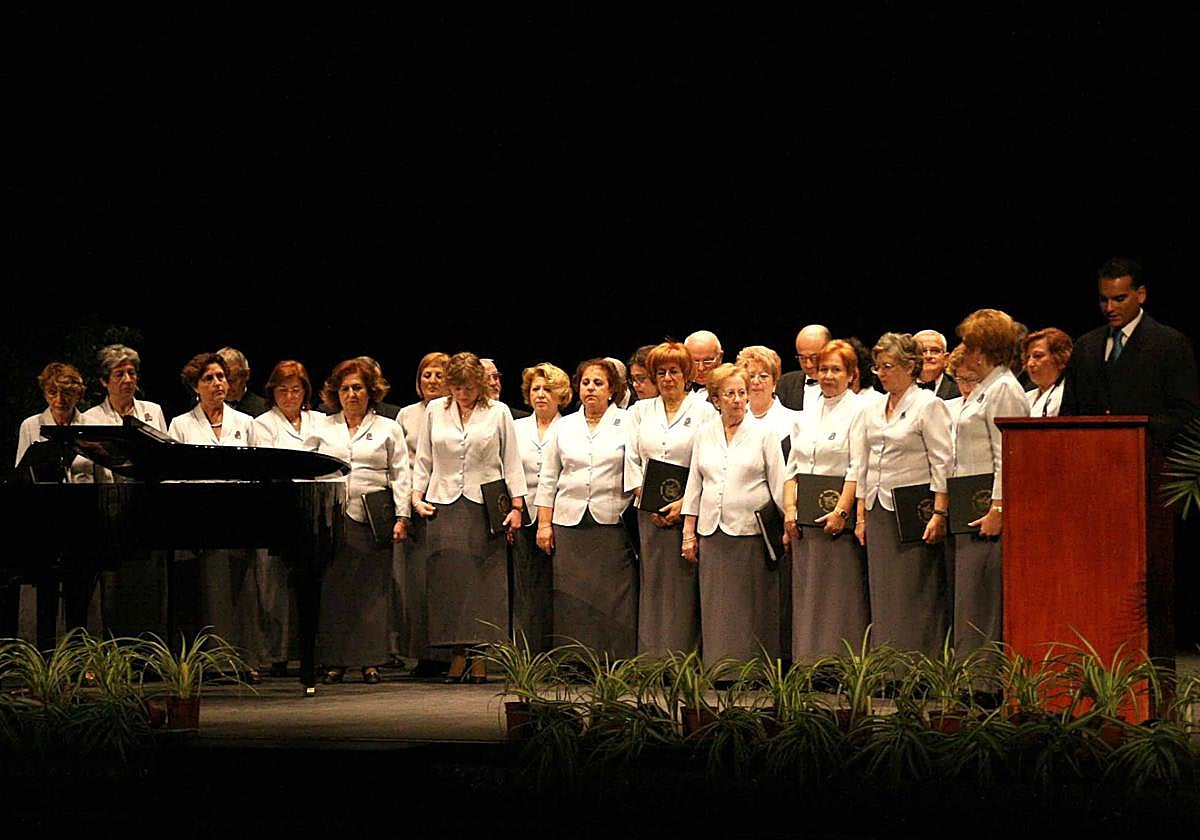 Imagen de archivo de la Coral Dama de Elche.