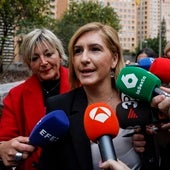 La exconsellera Salomé Pradas, a su llegada a la Ciudad de la Justicia.