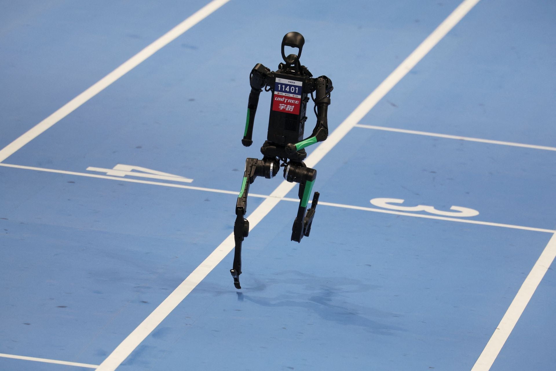 Celebración de las primeras Olimpiadas de robots en Pekín