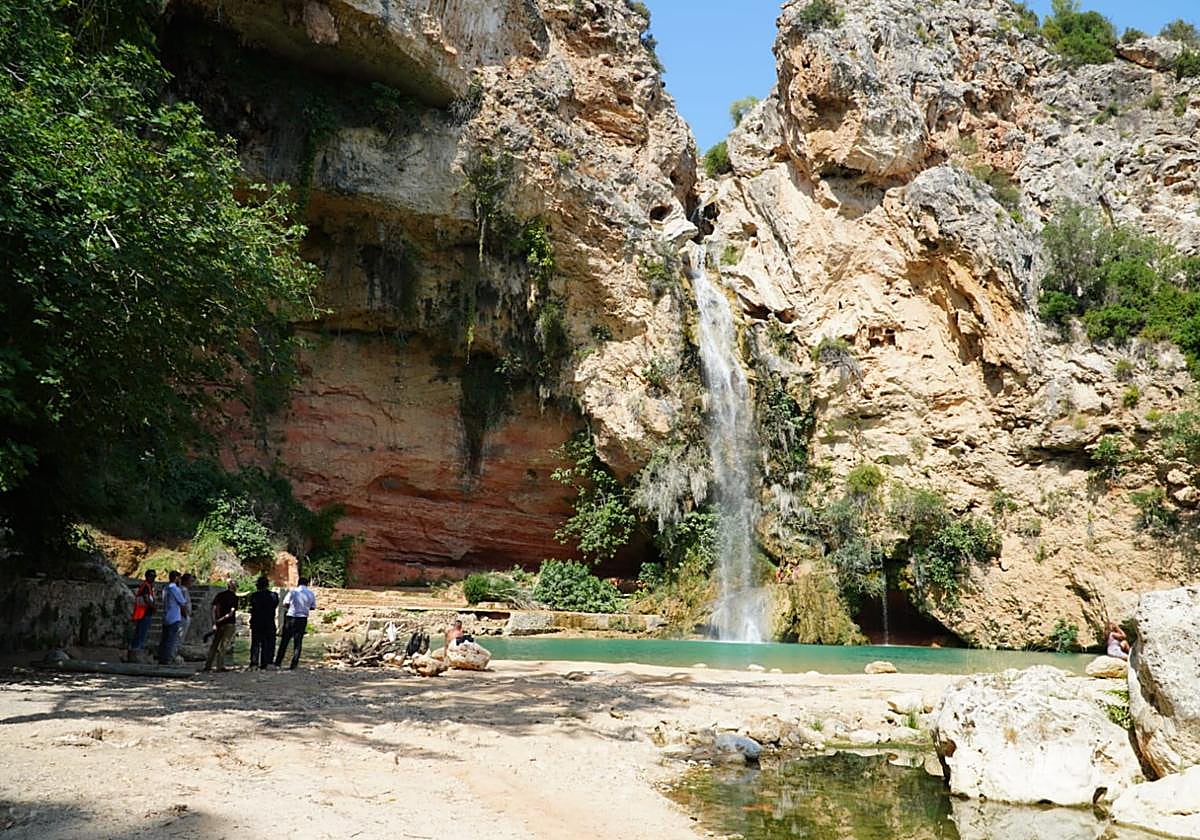 Visita de los técnicos a la Cueva Turche.