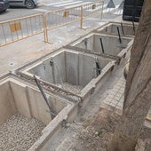Trabajos de retirada de los contenedores.