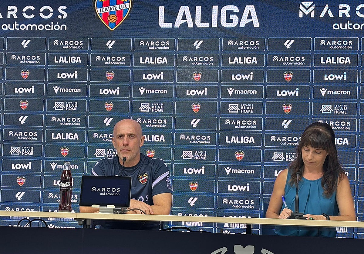 Julián Calero, en la rueda de prensa