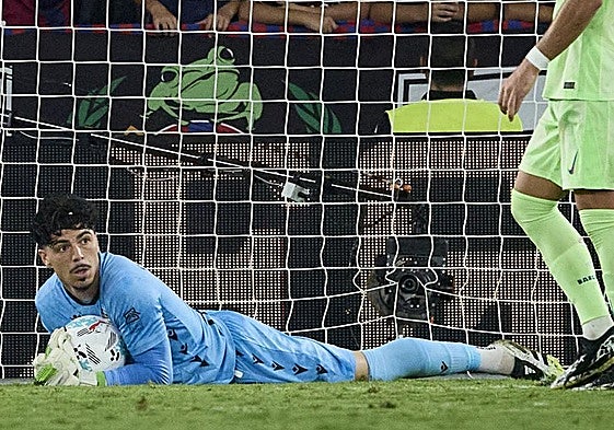 Pablo Cuñat, ante el Barcelona.