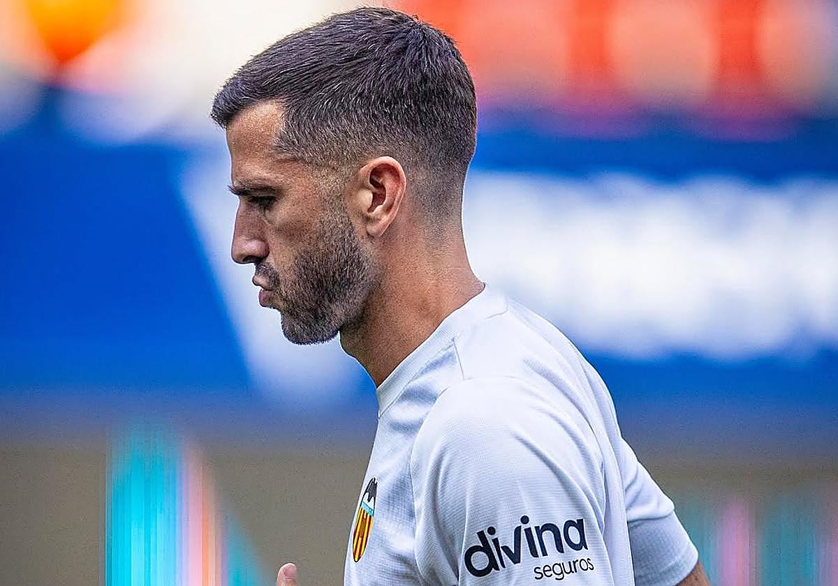 José Luis Gayà, en el calentamiento.