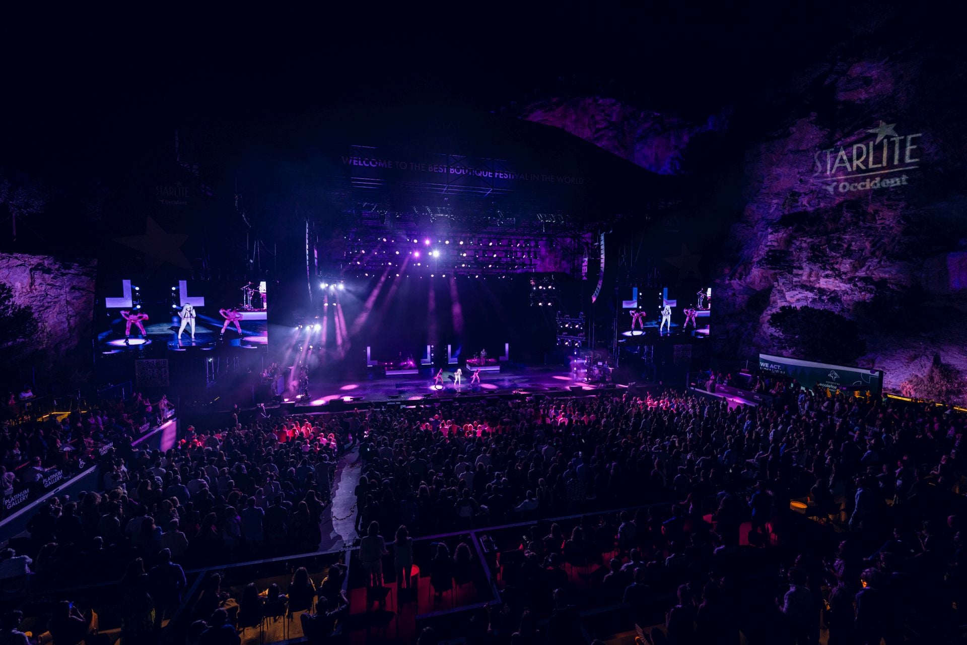 Fotos del concierto de Alaska (Fangoria) y Mario Vaquerizo (Nancys Rubias) en el Starlite de Marbella