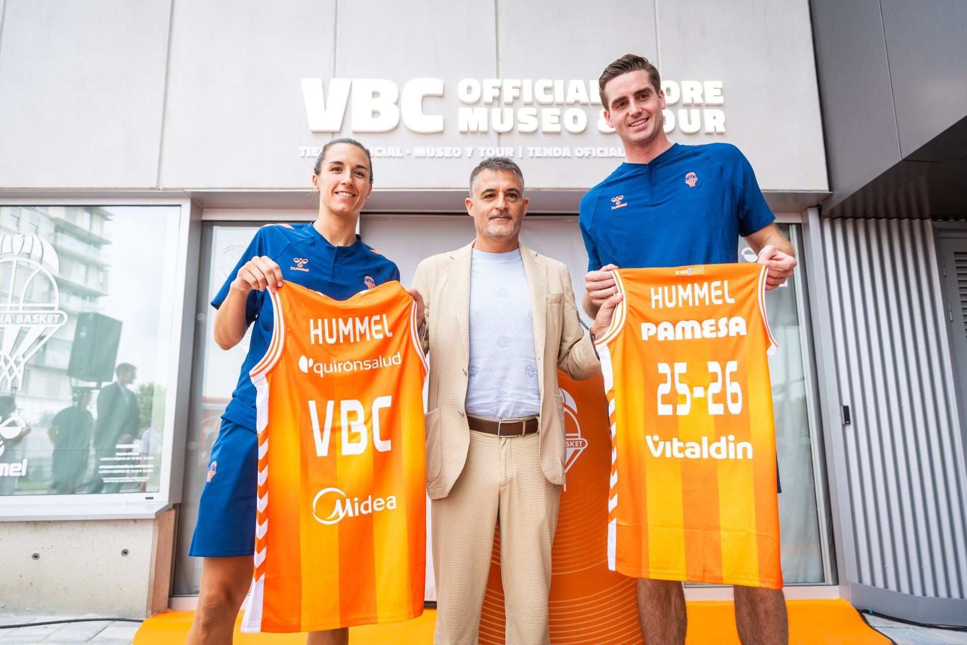 El Valencia Basket estrena nueva tienda en el Roig Arena