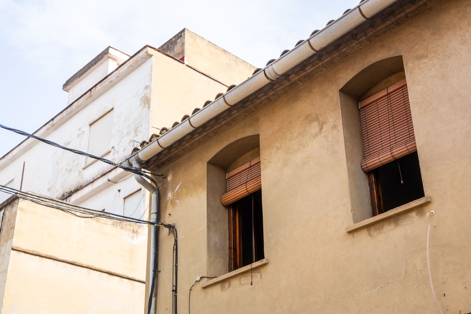 FOTOS | Las dos casas de Paiporta afectadas por la dana que han sido ocupadas